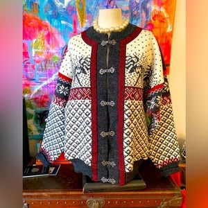GORGEOUS Handcrafted Vintage Nordstrikk Norway Wool unisex Holiday Sweater ❤️❤️